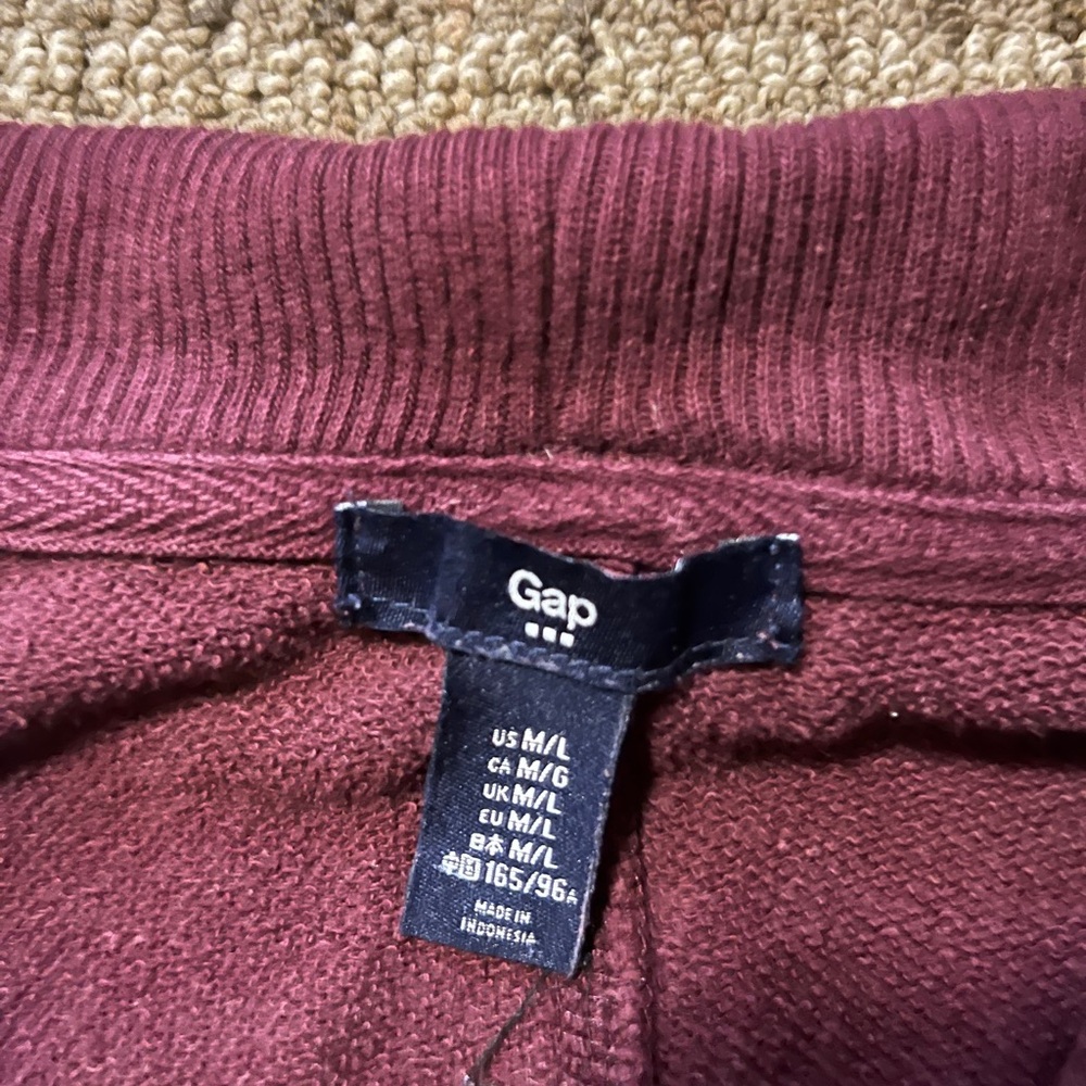 GAP Women's Burgundy Sweater - Picture 3 of 3